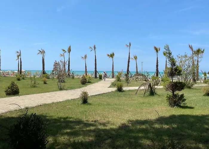 Family Beach 100 Square Metres Apartment